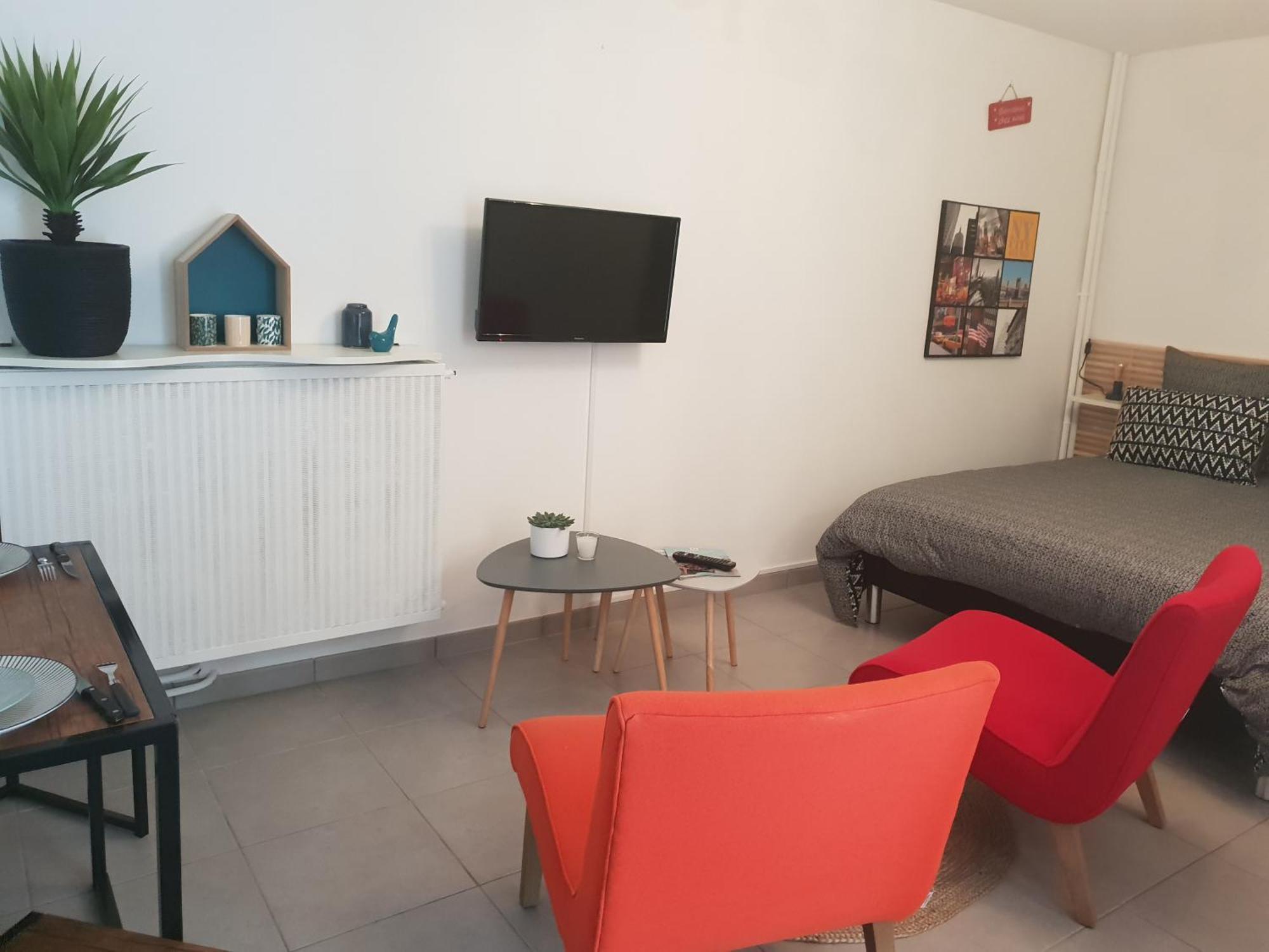 Le Garden Central Studio Dinan Exteriör bild